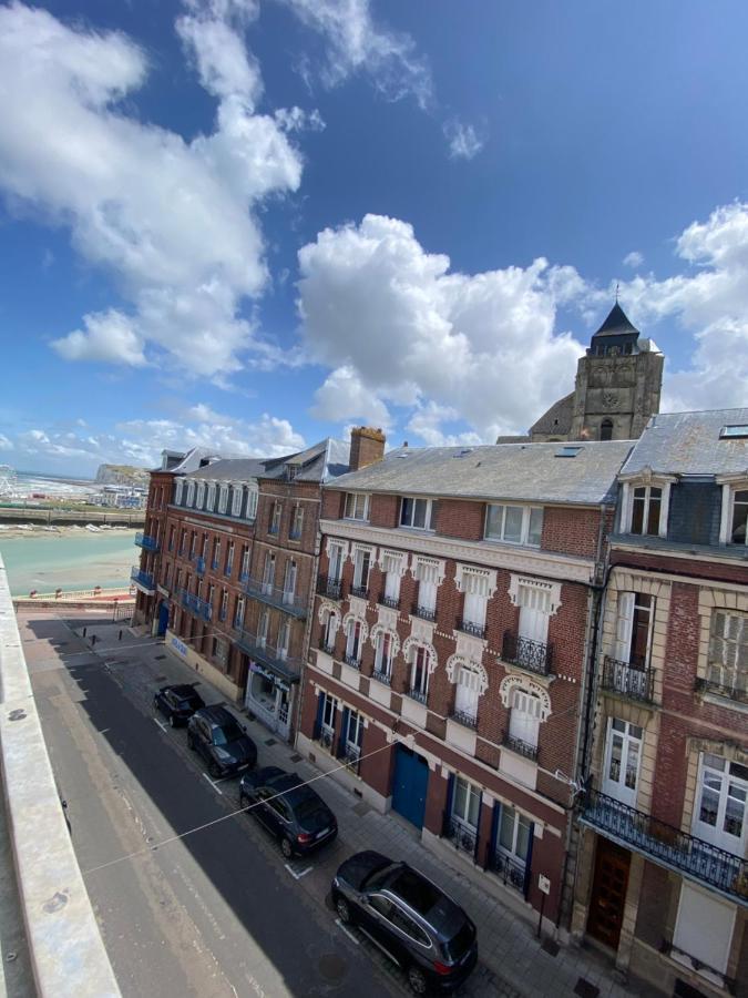 Appartamento Beau Duplex A Deux Pas Du Port Le Tréport Esterno foto